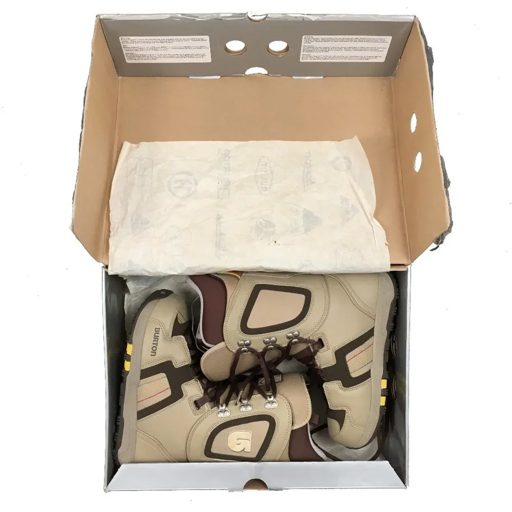 burton freestyle snowboard boots tan 2009  evo For riders with a freestyle bias who spend their days chasing down side hits and natural features across the mountain Men's Burton Waverange Step On